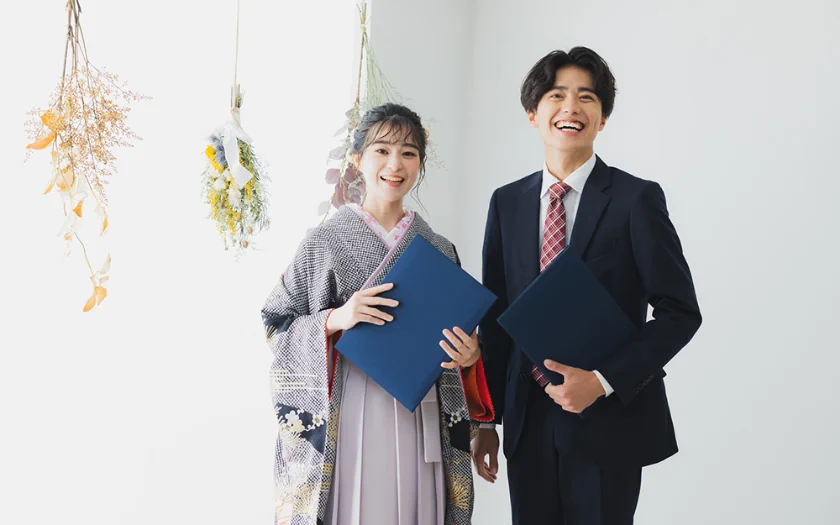 3月の卒業式時の小振袖と袴セットプラン